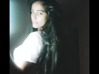 Poonam Pandey – Indian Long Hair Sexy Celebrity