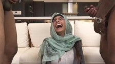 MIA KHALIFA – Funny Bloopers With Rico Strong & Charlie Mac